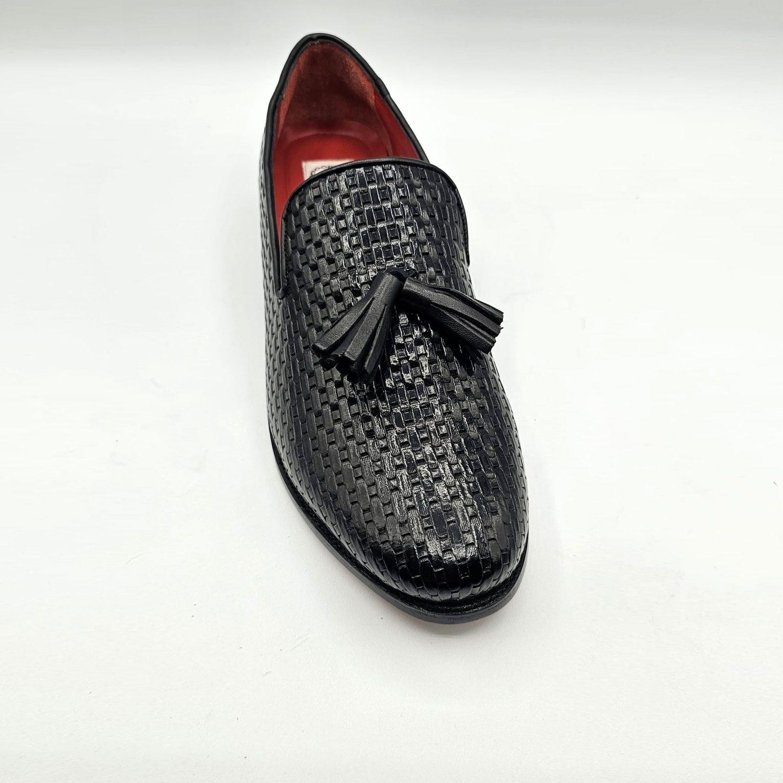 black-glossy-shoe