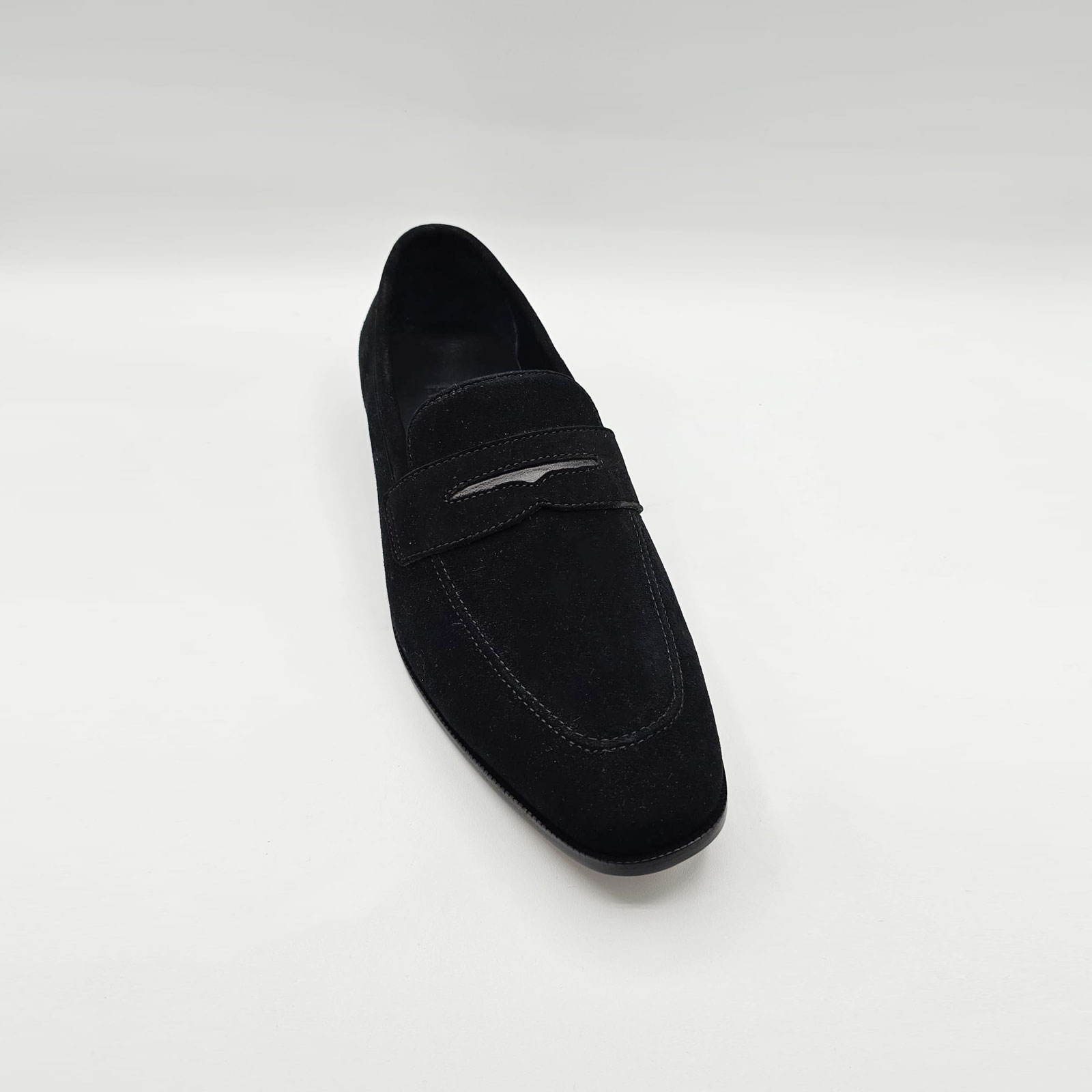 black-leather-shoe
